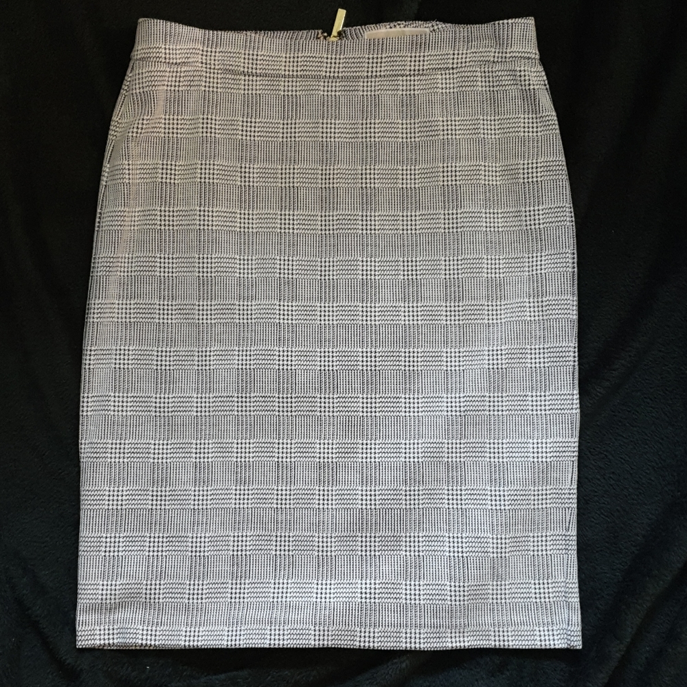Michael Kors NWOT houndstooth pencil skirt